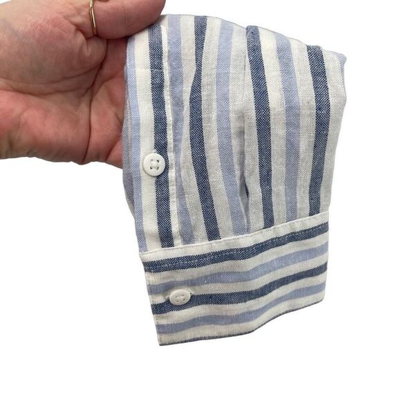 Sanctuary tomboy Striped Boyfriend Button Down Shirts Blue White Size Medium EUC - Picture 9 of 10